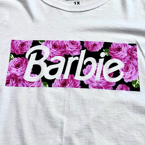 Barbie Mattel Creations NWOT Women Long Sleeve Cropped Top Sz 1X White Pink Logo - Picture 3 of 6